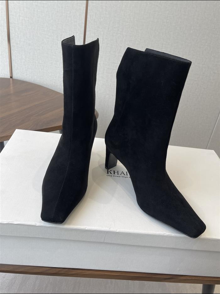 2025112817448810 390